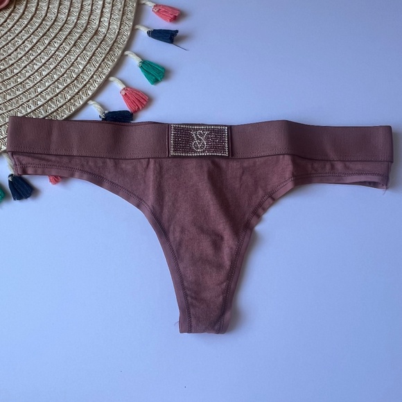 Victoria's Secret Logo Cotton Shine Patch Thong Panty Pretty Vintage Rose XS NEW - Picture 1 of 7
